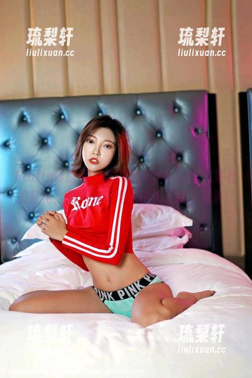 Feilin嗲囡囡-Egg_尤妮丝 Feilin嗲囡囡 - 照片出炉:Egg_尤妮丝的红裙,用力抓住绳子,快让我飞起来!