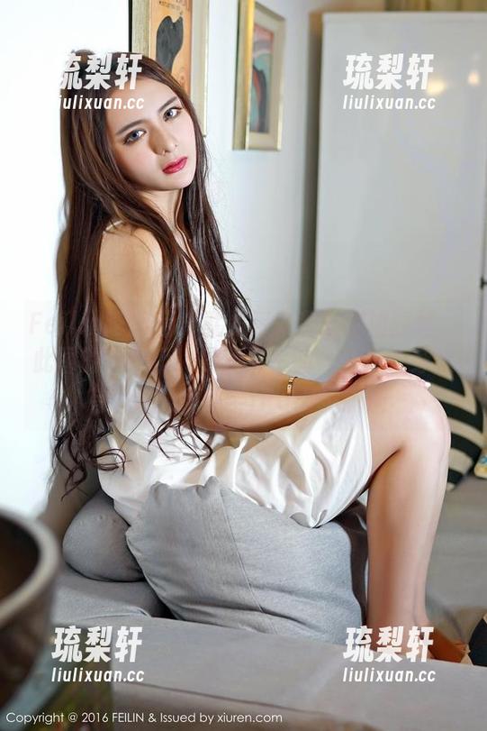 Feilin嗲囡囡-就是阿朱啊 Feilin嗲囡囡 - 就是阿朱啊的御姐画像:此图的一小步,是我人生的一大步,身边有个只能刚刚学iPad的御姐!