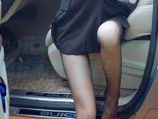 HuaYang花漾 – 玥儿玥er的最新内衣写真，让我反思自己衣柜里的单品啊……