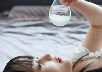 MiiTao蜜桃社 – 伊素妍的私房比基尼图集，再看一次感觉像是被卖了个萌。哈哈，真有趣。