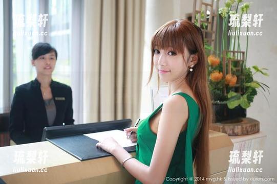 MyGirl美媛馆-伊雨蔓Fiona MyGirl美媛馆 - 在无圣光图包中邂逅伊雨蔓Fiona的美足,别说我没提醒你哦。