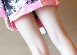 ROSI写真 – 杨晨晨的短裙图集——当短裙遇上高清，我只想说，不怕冷啊这小腿！