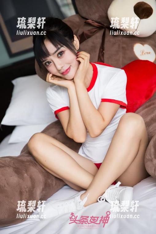 TouTiao头条女神-米粒儿 TouTiao头条女神 - 有人说米粒儿全套护士图片是新晋医馆?我看这是可爱与专业的结合吧