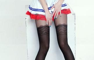 TuiGirl推女郎 – 不得了，哈尼宝宝女仆的原图分享，不小心舔了嘴唇。