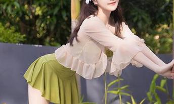 Xiuren秀人网 – 冷月yuer的高跟鞋：高清写真集，保证看到你的小心脏不小心高亮！