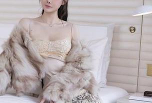 Xiuren秀人网 – 沐沐baby全套写真，油亮得我连眼睛都不敢大睁