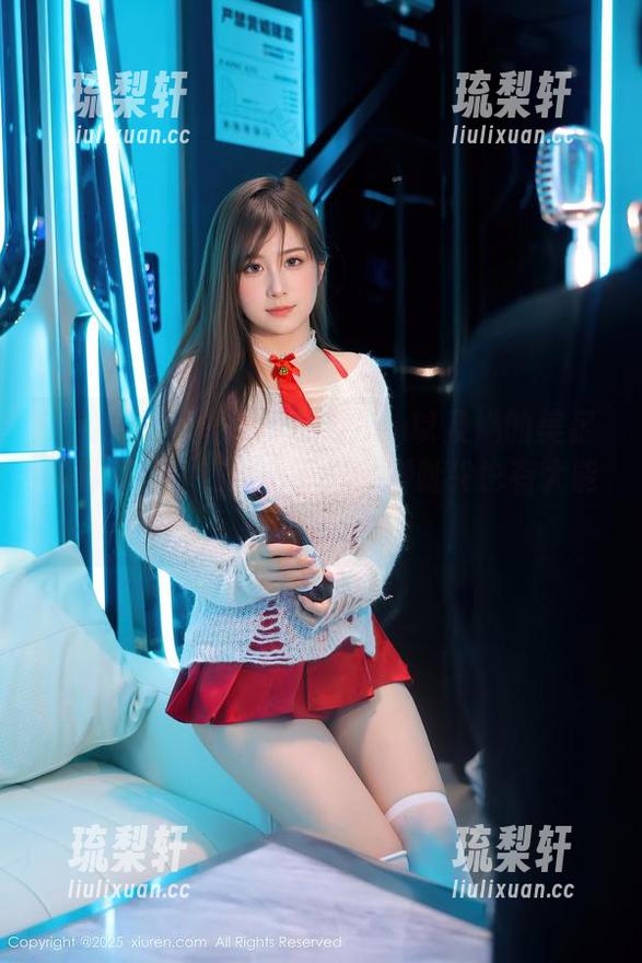 Xiuren秀人网-草莓mm Xiuren秀人网 - 草莓mm以及她的美足写真,似乎在暗示着——脚趾尖也有大能量哦。