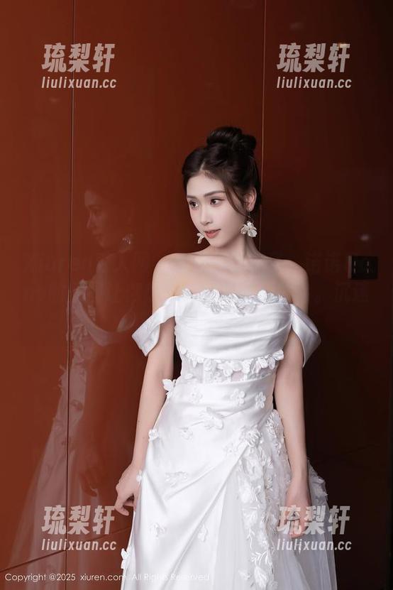 Xiuren秀人网-诺诺Nono Xiuren秀人网 - 和服控注意了:诺诺Nono的美图让你想立刻预约和服体验。沉迷其中不可自拔。