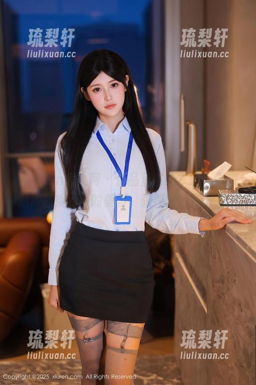 Xiuren秀人网-陈茜妮zoe Xiuren秀人网 - 作品里有啥?哦,原来是陈茜妮zoe的美脚,貌似它们在开会。