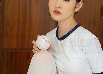 YouMi尤蜜荟 – 短裤不只是在穿，H杯陈若初的精选图集给了我们太多遐想！