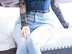 YouMi尤蜜荟 – 来看看朱可儿，校服壁纸：最可爱的校园逆袭！