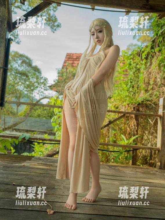 yuuhui玉汇 瑜伽写真集更新啦!yuuhui玉汇跟我的每一次伸展都在撩,这引导出了多奇怪的思维。