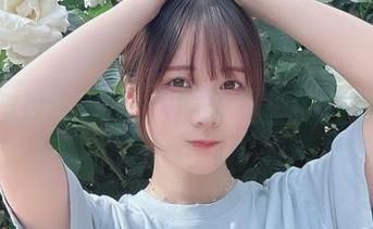 短裙与けん研，私拍合集里的任性青春