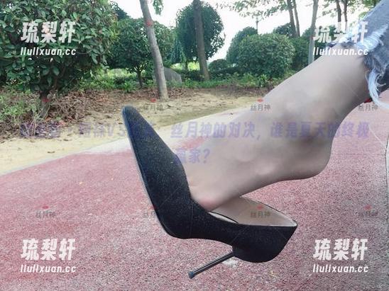 丝月神 微密圈 - 短袜VS短裤:丝月神的对决,谁是夏天的终极赢家?
