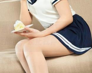 丽柜 – 透明？左左的新写真集真是让人头疼的美，反正我停不下来了。
