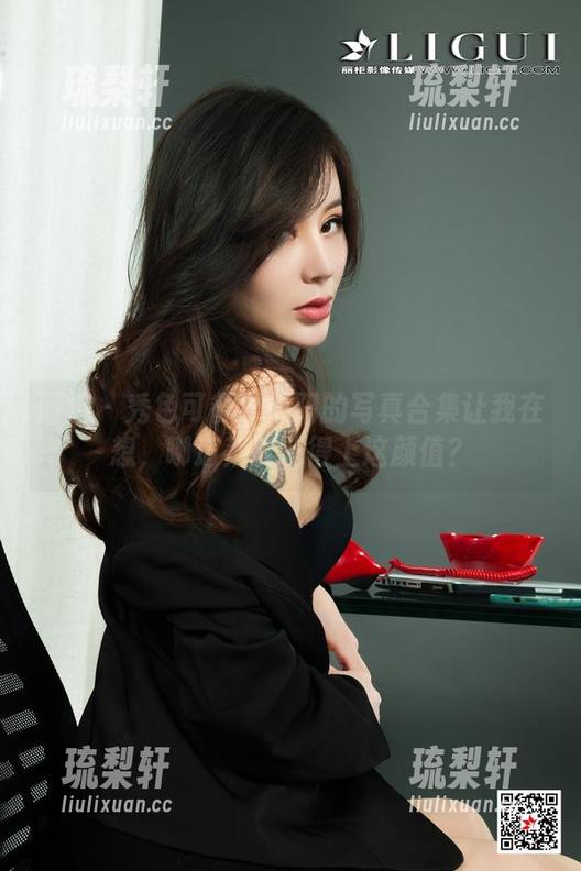 丽柜-阳阳 丽柜 - 秀色可餐?阳阳的写真合集让我在想,哪道菜能配得上这颜值?