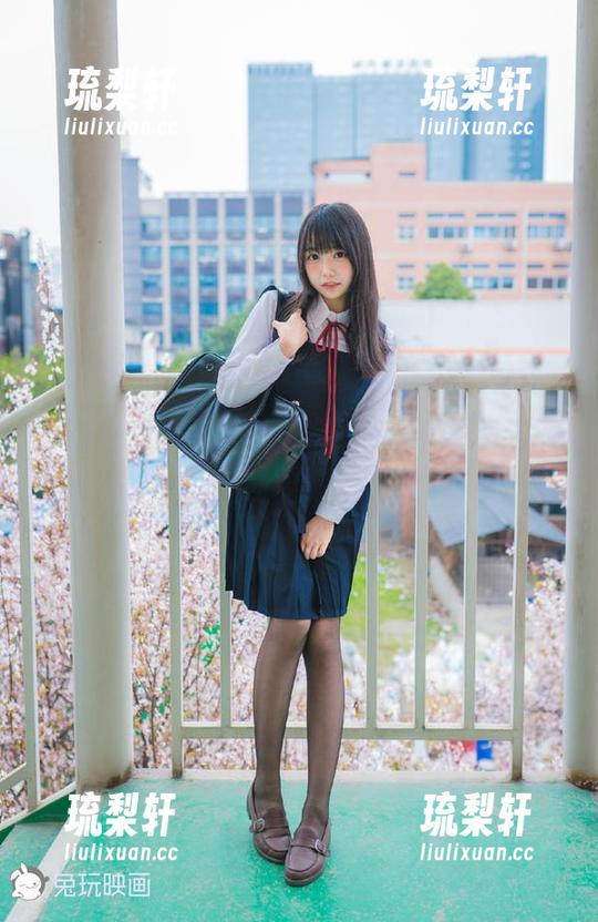 兔玩映画 穿越到兔玩映画,女枪福利写真等你来拾荒!
