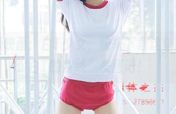 喵糖映画：白T少女，快来下载这些“穿白T的曲线”美图吧！