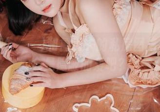 姜仁卿(강인경)和鲁道夫的私房图集：该不会是隐蔽的爱吧？