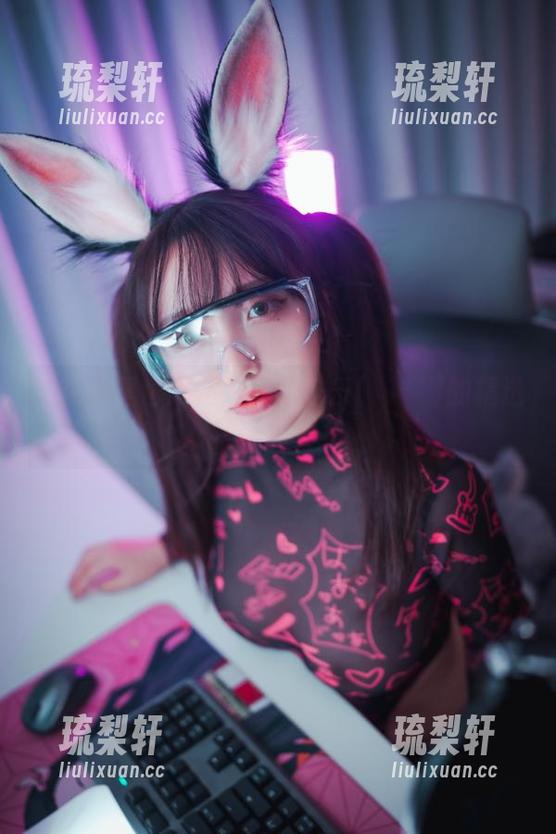 宅在家里也风骚——孙乐乐(손예은)的精选居家写真集