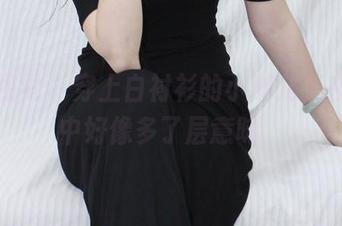 小众视觉 – 穿上白衬衫的小琳儿，在高清中好像多了层意味。
