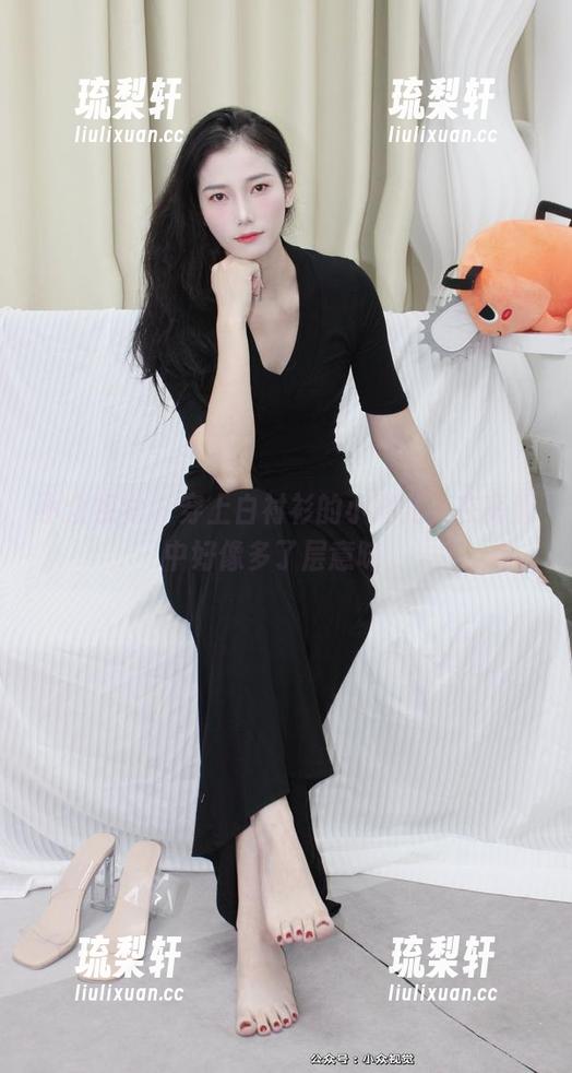 小众视觉-小琳儿 小众视觉 - 穿上白衬衫的小琳儿,在高清中好像多了层意味。
