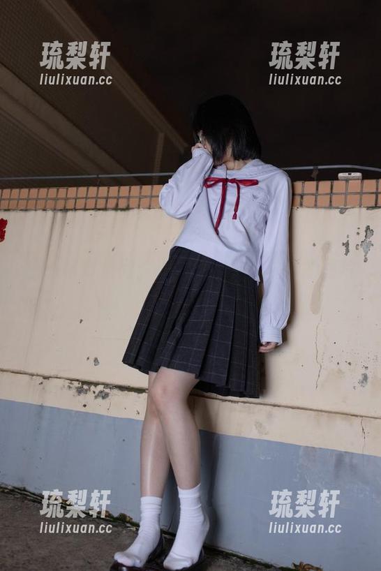 少女秩序 白丝吊带系列:少女秩序慢慢展开的图片奇遇