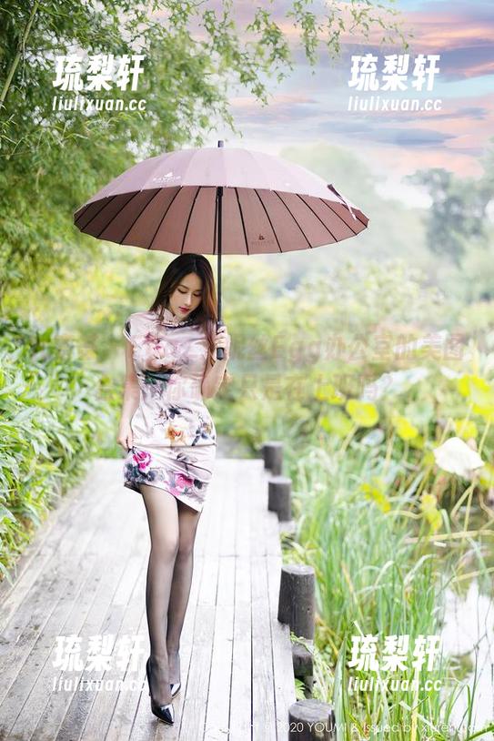 尤蜜荟-Egg_尤妮丝Egg 尤蜜荟 - Egg_尤妮丝Egg办公室的美图合集:你确定只是在上班吗?