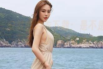 尤蜜荟 – 安然的内衣下载：是不是该注意一下，别让邻居看到？