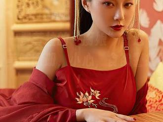 尤蜜荟 – 费若拉的“厨娘”奇遇——当原图化身美味图册，小心，食欲警报已启动！