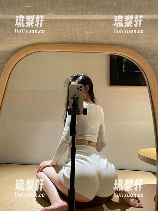 左公子666 微密圈 - 左公子666白色作品,点击就能免费获得“冻龄”洗眼体验!