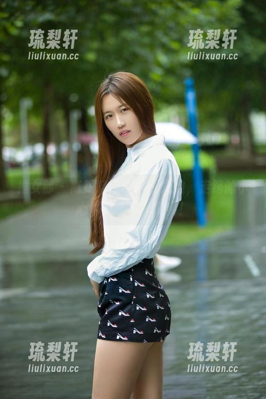 推女郎 - 高跟鞋原图：夏婉婉，走路的小心翼翼感真真实实！