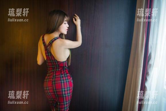 推女郎-艾栗栗 推女郎 - 在线:艾栗栗制服合集,扮演职场精英的你准备好了吗?