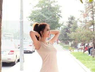 推女郎 – 连欣的和服图集：小心，那条飘逸的裙摆直击你的单身心灵。