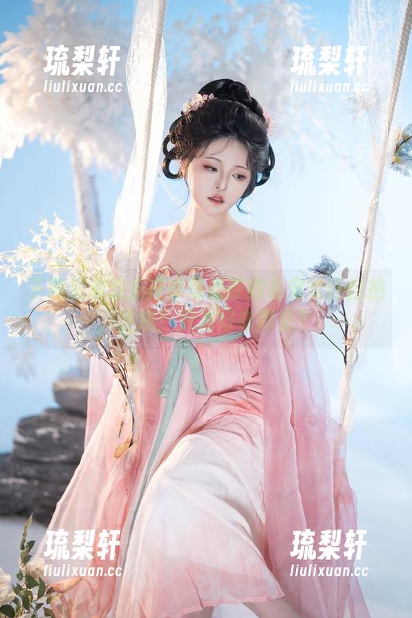 下载星澜想来杯珍珠奶茶的私宠女仆自拍，注意！只为好奇而来？