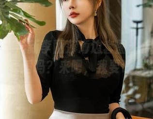 星颜社 – 最新李丽莎海边套图：你见过沙滩上的舞蹈吗？来吧，我要让你洗脑！