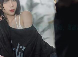 图包新鲜出炉：当杏仁曲奇跟恶毒白兔开战，谁能赢得观众心！