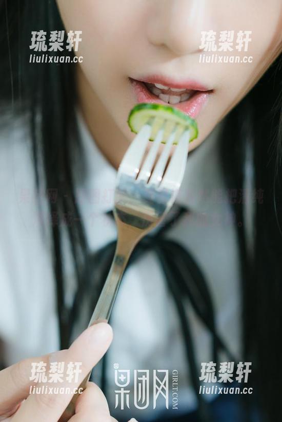 果团网-莫雅淇 果团网 - 原图打脸,莫雅淇竟然能把清纯演绎成一个状态,厉害了我的女神。