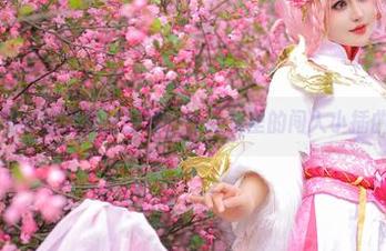 桃暖酱的桃酱日常：作品集里的闯入小插曲