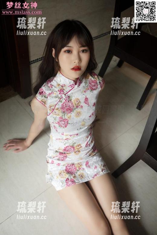 梦丝女神 - 张灵儿带来的校园美图，最新力作，恍如闯进了一场梦