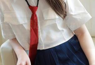 模范学院 – 下载这张：Lingyu的写真没法不爱，剧情太精彩了！