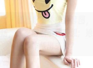 模范学院 – 刚出炉的体操服套图，周于希闪亮登场，大家都忍不住在想：她的平衡感是咋练出来的？