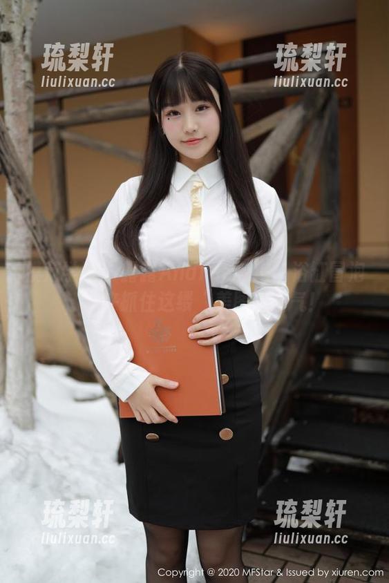 模范学院-露露Andrea 模范学院 - 露露Andrea新增:浴缸冒泡,快来抓住这缕“美图”湿气!