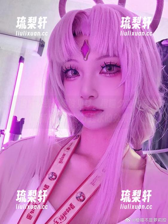 “碧蓝航线”你没见过，橙喵夕立作品集更新快来瞧这才挂水的效果！