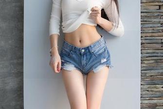 爱蜜社 – 写真界的玩乐者——张思允和她的黑丝无圣光时刻。