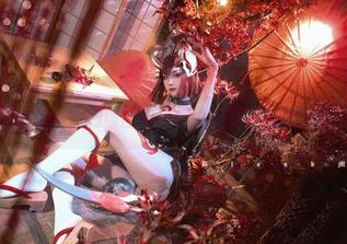 在瓦斯塔亚小龙虾的原图中，魔女莉莉丝好像走错了时空。