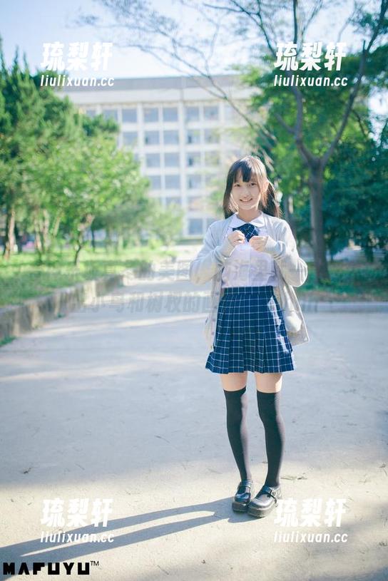 神乐坂真冬 看神乐坂真冬的美图,脑海里就一直浮现出小鸟和树杈的画面,hhhhh