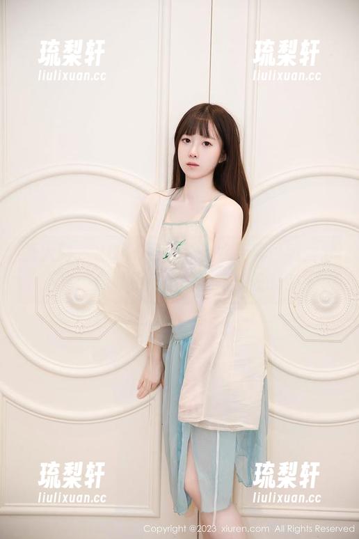 秀人网 - KOKO可可穿上水手服，照片分享：你敢相信她的腿有多长吗？