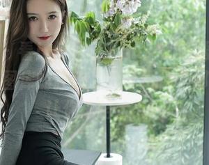 秀人网 – 看！何梦兮Stacy的制服穿搭改成一场图库的狂欢，分享给你，那绝对会让你思路大开！