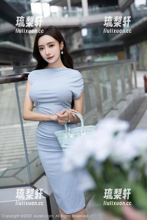 秀人网-养乐多DoDo 秀人网 - 婚纱与养乐多DoDo的奇妙融合,这图包我可以收藏又能翻牌吗?